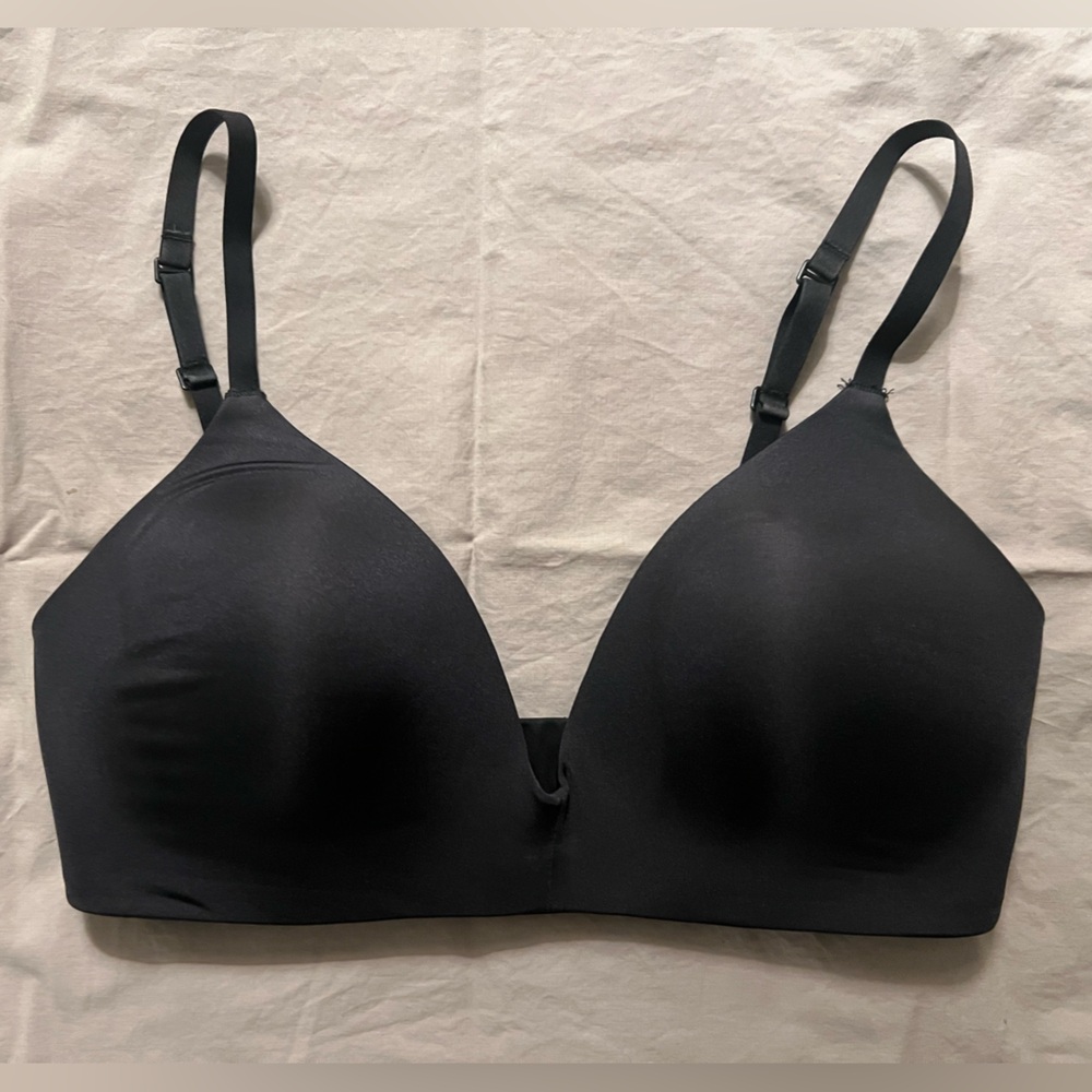 34D SKIMS Black NO underwire T-shirt bra
